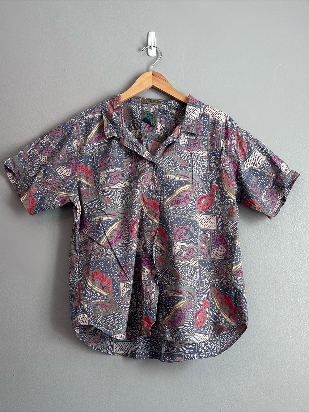 Royal Robbins Short-Sleeve Button-Down in Multi Pink & Blue Print